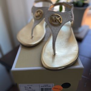 Michael Kors Girls sandals